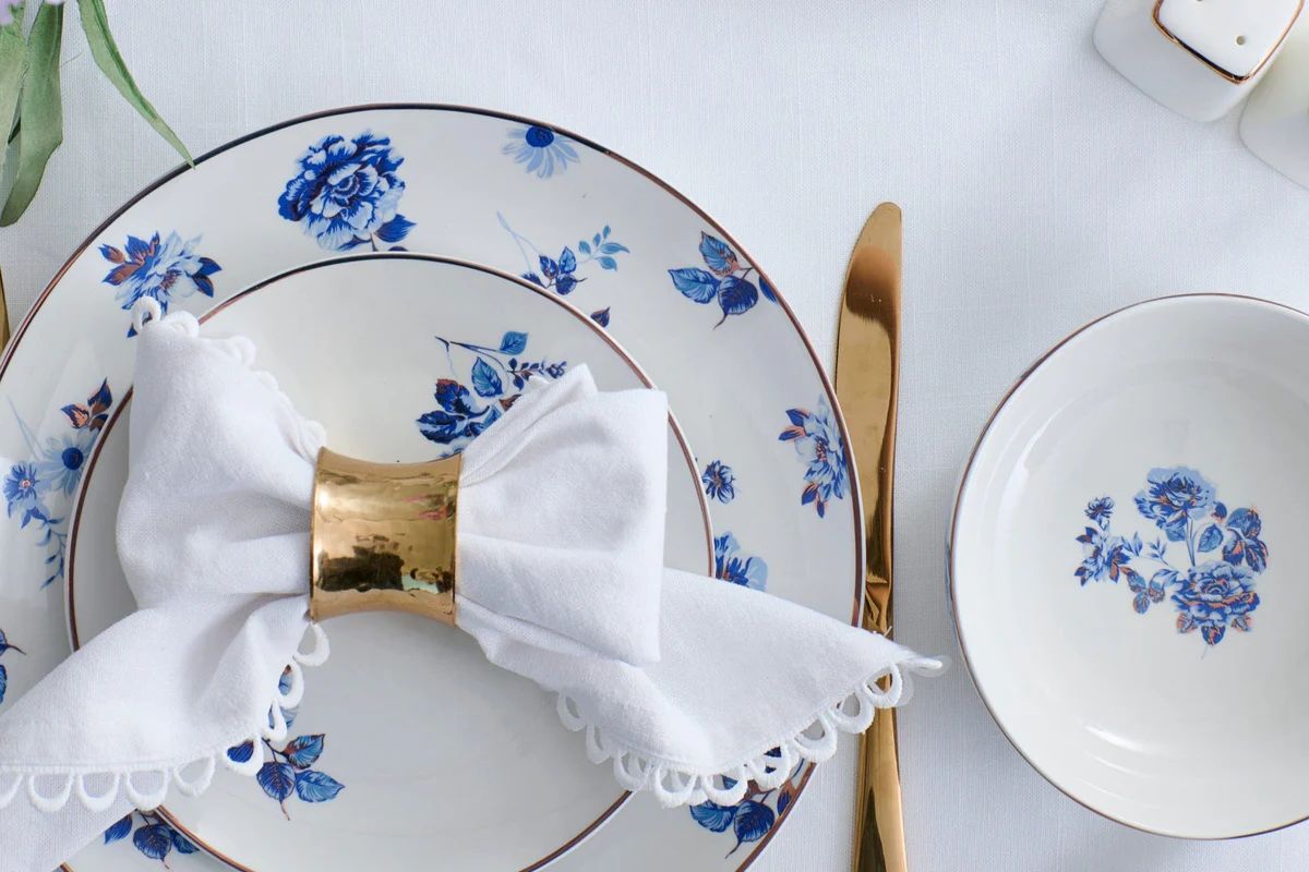 Porcelain Dinnerware Set - Blue
